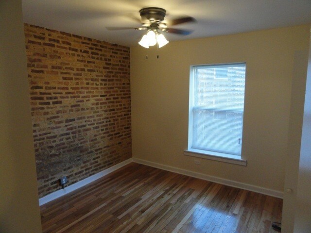 Building Photo - 4933 N Kedzie Ave