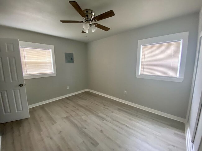 Building Photo - Now available 3 bed 1 bath in Arnett Benson