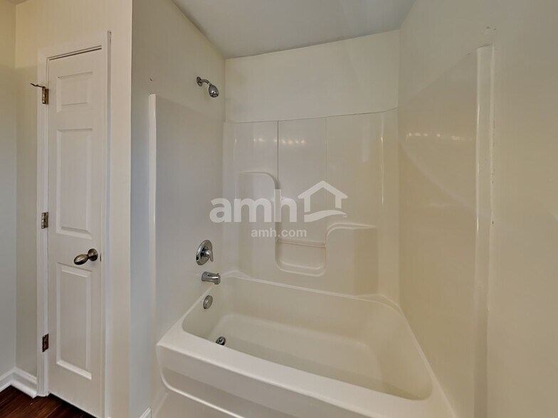 Building Photo - 3009 Gale Ct