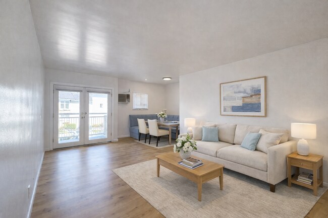 Interior Photo - 6556 La Mirada Ave