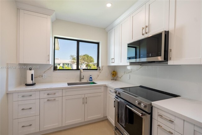 Building Photo - 7548 Adventure Ave