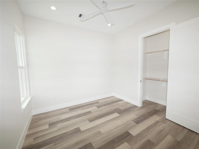 Building Photo - 7350 Cayton St