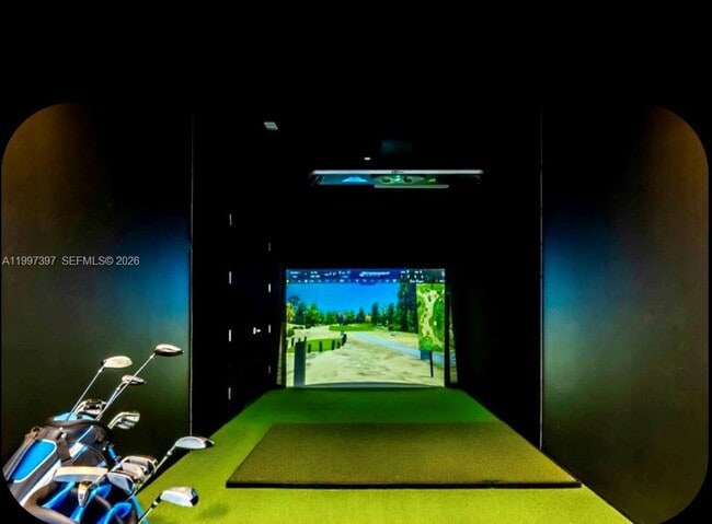 Building Photo - 851 NE 1st Ave