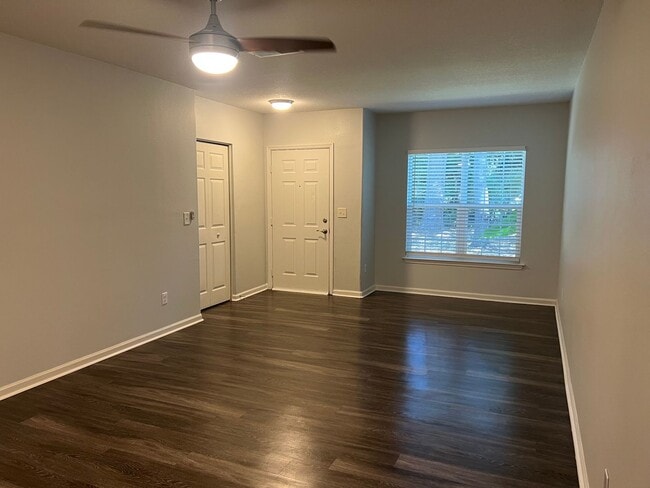 Building Photo - Great first floor unit at  Plantation Point