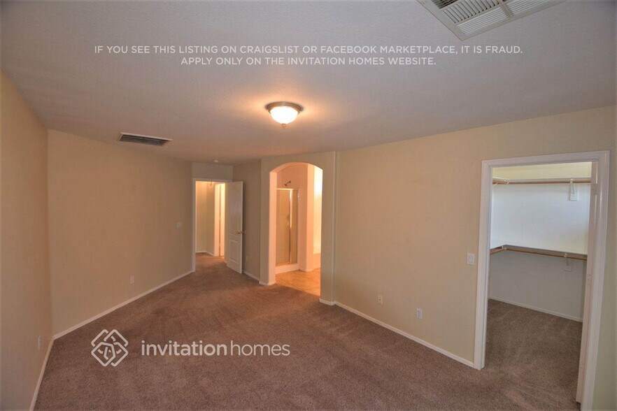Building Photo - 5552 W Minton Ave