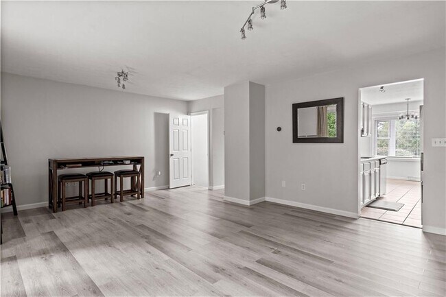 Building Photo - 200 Heroux Blvd