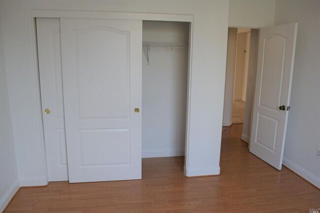 Building Photo - Spacious 4/3 located by American Canyon High available for rent!