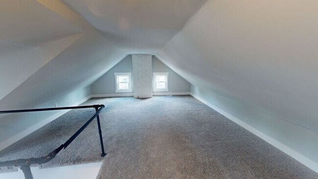 Building Photo - 2228 Wayne Ave