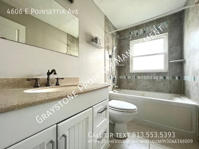 Building Photo - 4606 E Poinsettia Ave