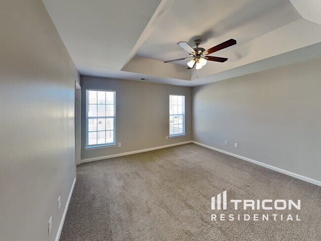 Building Photo - 152 Crestwood Dr