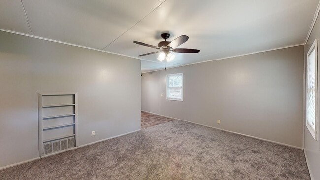 Building Photo - 3 bed close to Belt and 36 Hwy