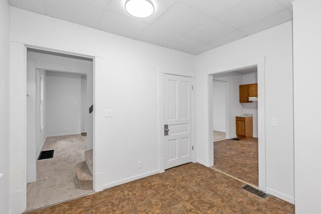 Building Photo - 705 Smith Ave SW