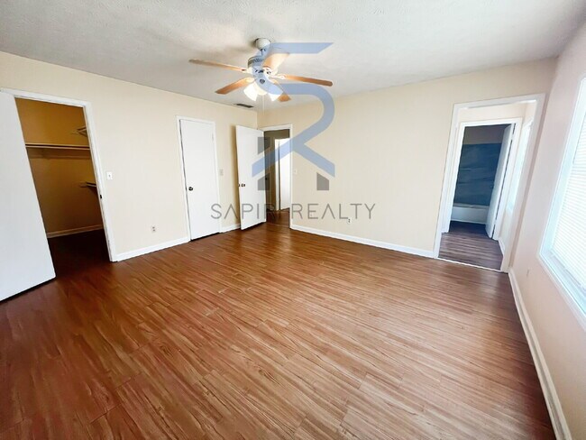 Building Photo - 2133 Hickory Bend SE