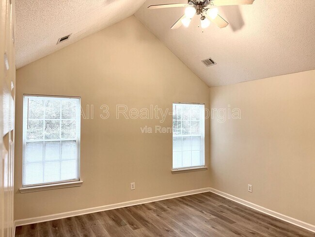 Building Photo - 29 Preserve Dr