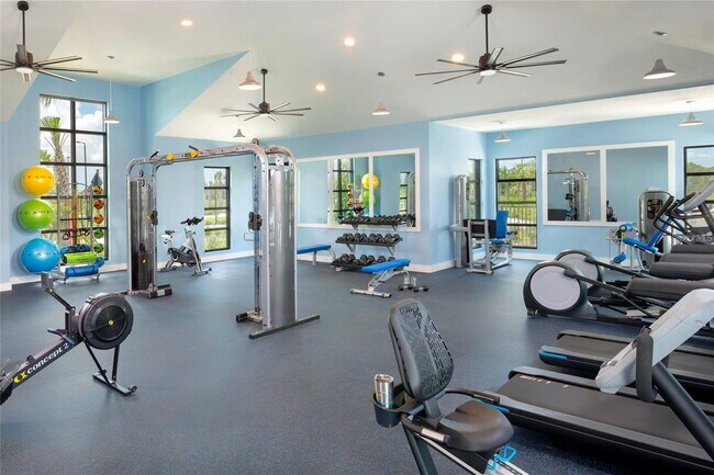 Building Photo - Gorgeous 4 Bed 2 Bath Home!