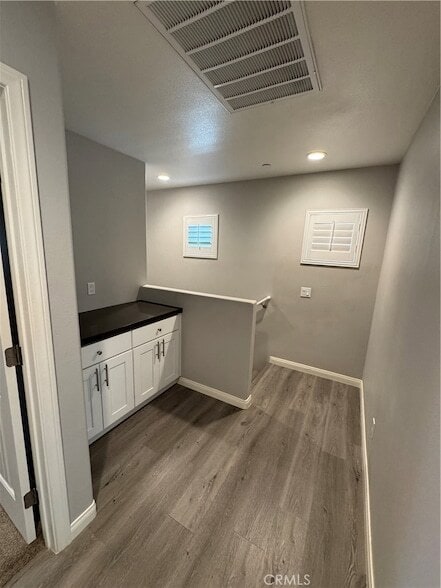 Building Photo - 501 Villa Way