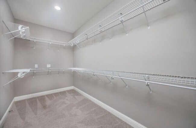 Building Photo - 77 Perimeter Pl