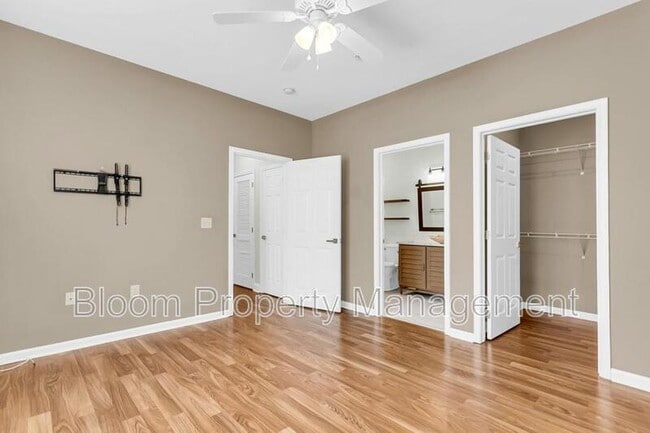 Building Photo - 1225 Blakeway St