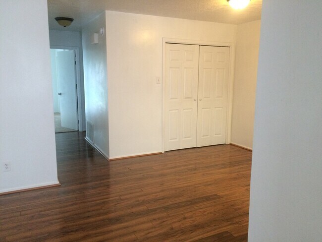 Building Photo - 3511CU