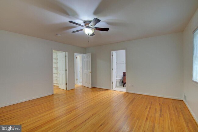 Building Photo - 11621 Sourwood Ln