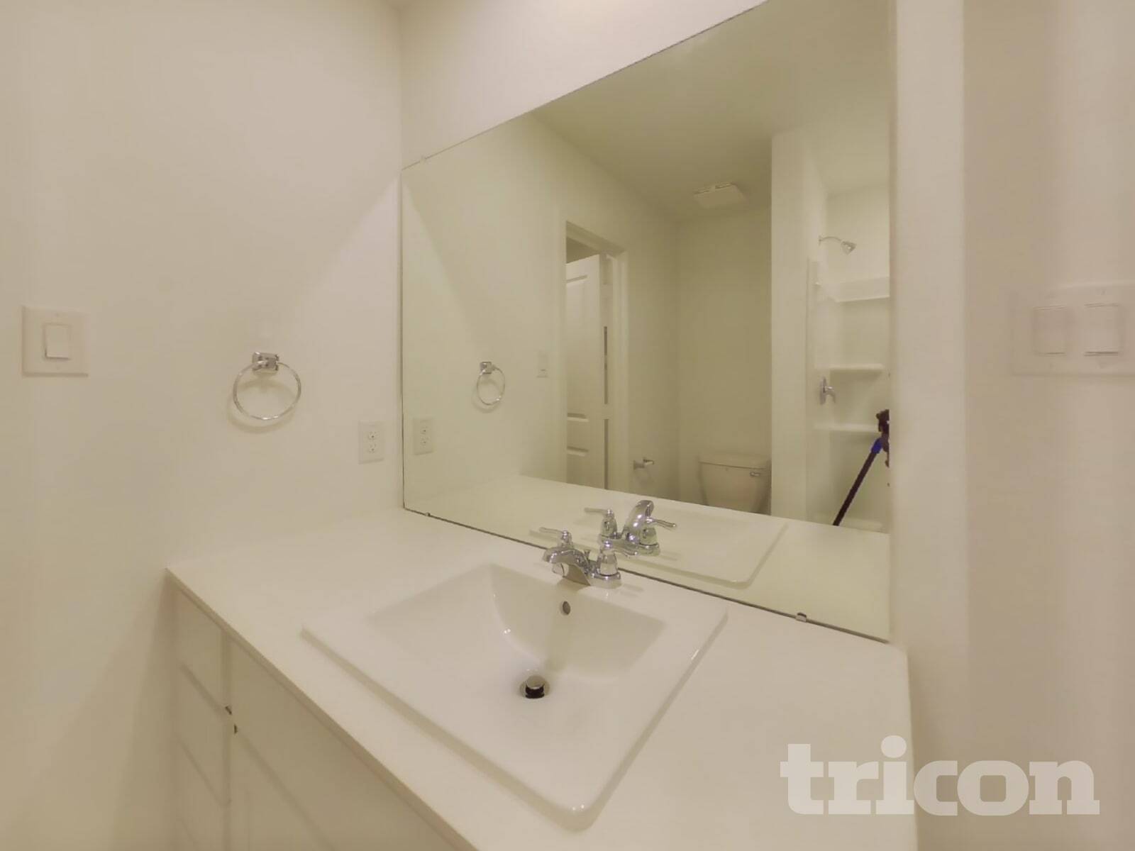 Building Photo - 3065 Dawn Sound Dr