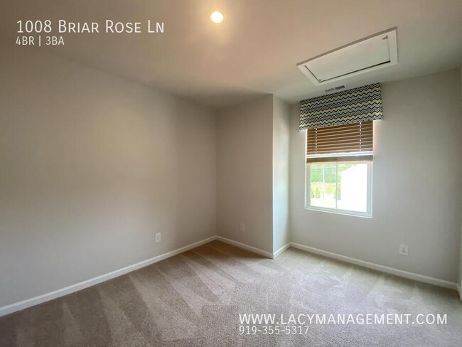 Building Photo - 1008 Briar Rose Ln