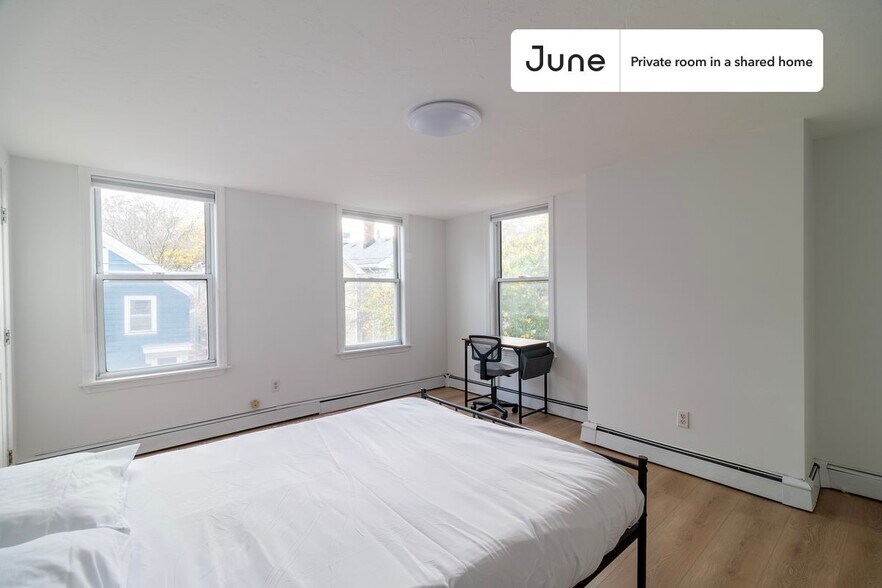 Building Photo - Room in Shared 4 bed/4 bath home