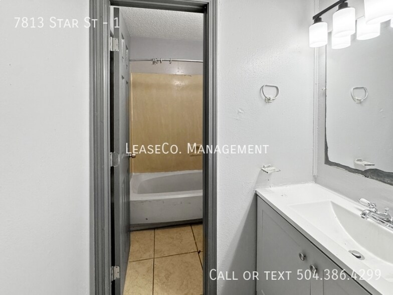 Building Photo - 7813 Star St