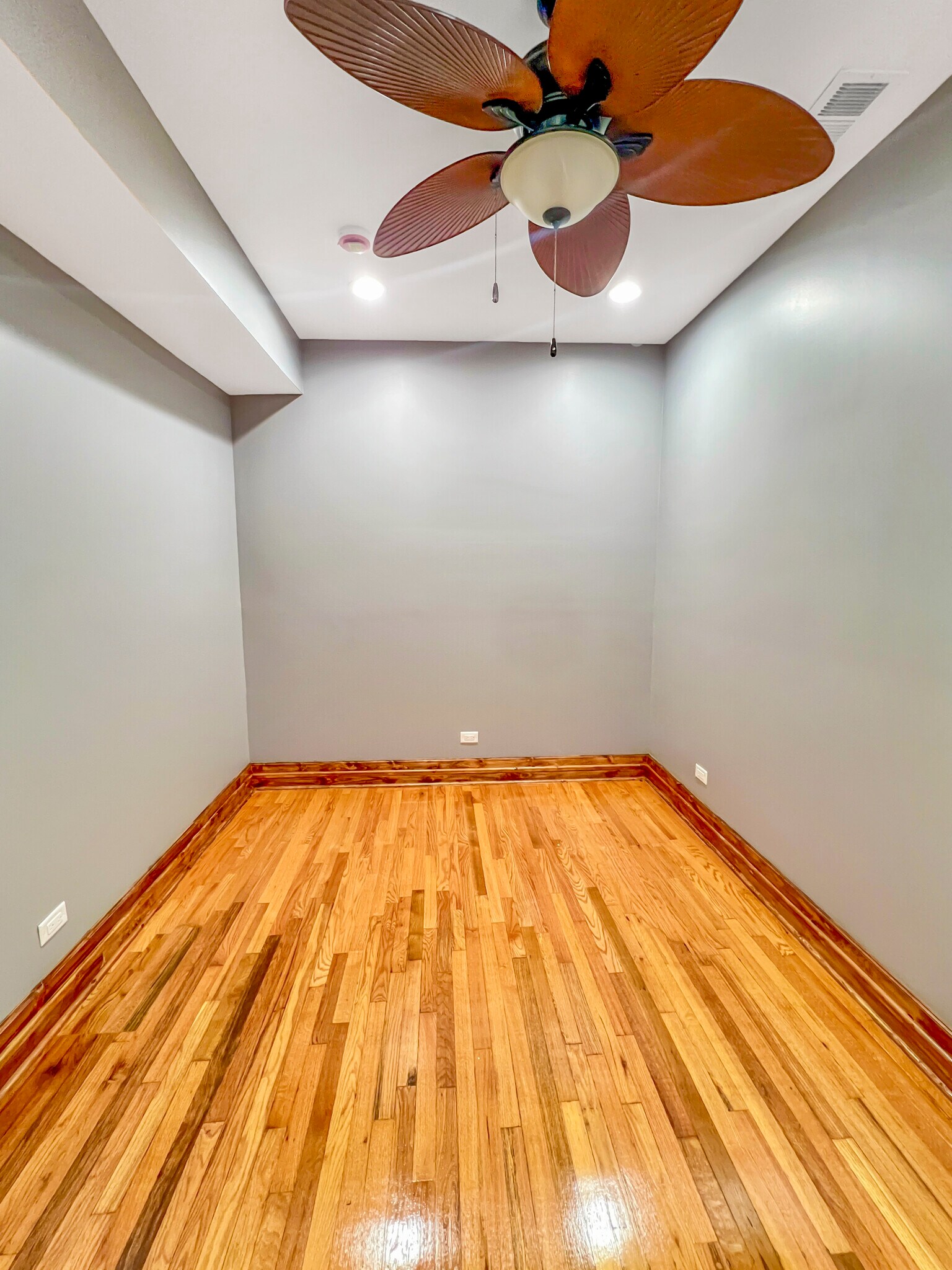 Building Photo - 3110 N Davlin Ct