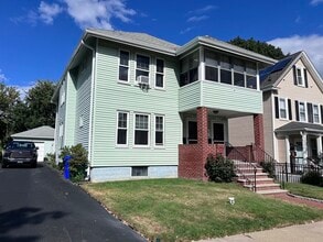 Building Photo - 292 Beech St