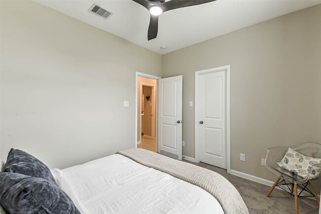 Building Photo - 9418 Thornbluff Crk Ct