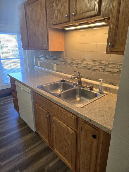 Kitchen - 349 S Dickason Blvd