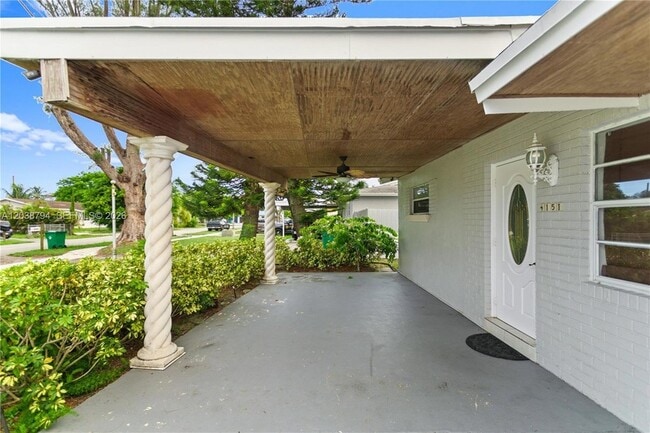 Building Photo - 4151 SW 56th Ave