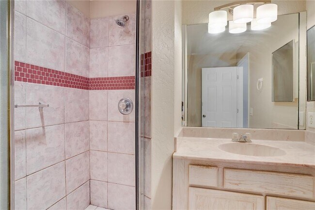 Building Photo - 5028 Sunridge Palms Dr