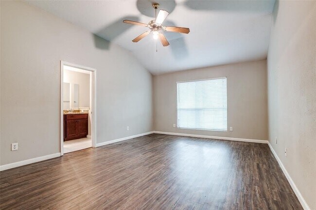 Building Photo - 22707 Bridgewater Dr