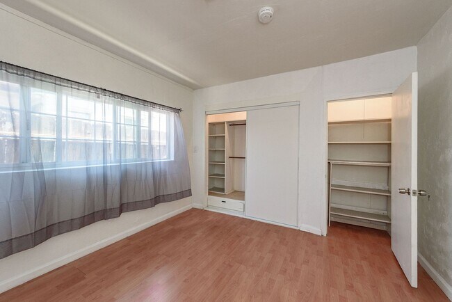 Building Photo - 1176 2nd Ave