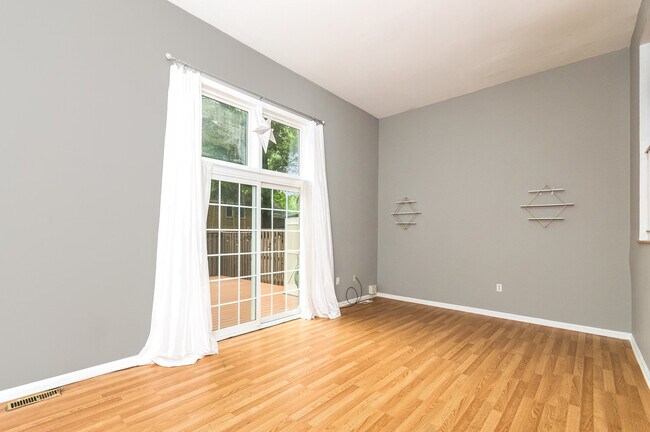 Building Photo - 2346 Horseferry Ct