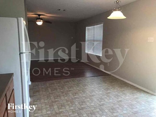 Building Photo - 3356 Mojave Dr