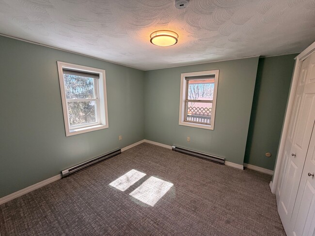 Building Photo - Barrington Brick House