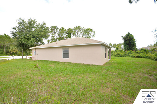 Building Photo - 19 Burgess Pl