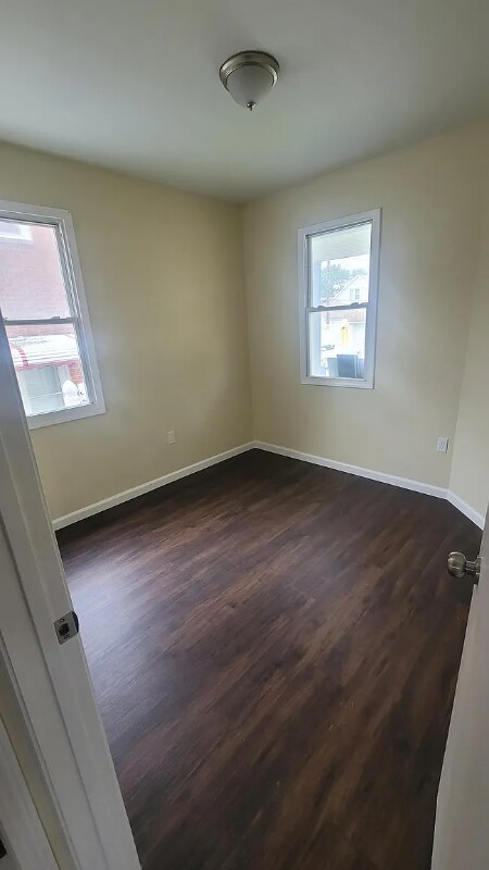 Building Photo - 4485 W 136th St