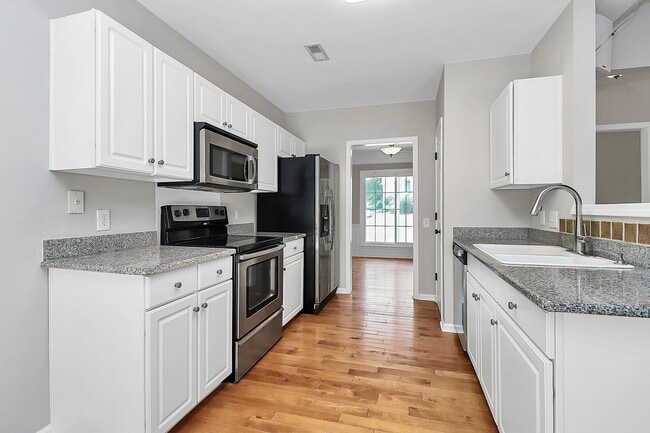Building Photo - 5916 Downfield Wood Dr