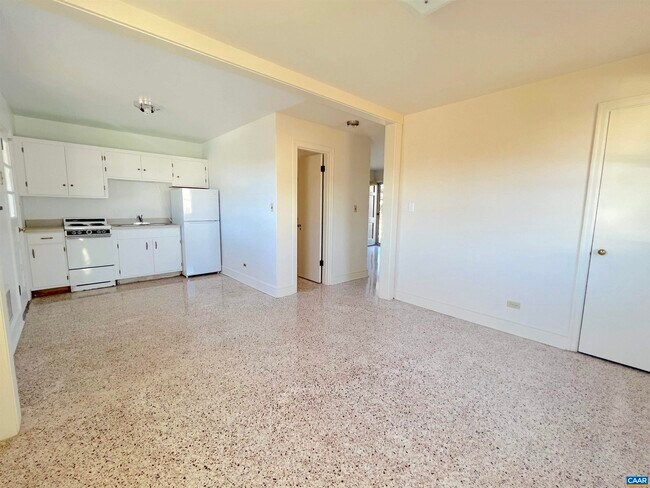 Building Photo - 2617 Bonny View Ln