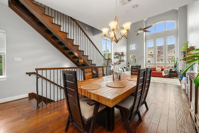 Building Photo - 1112 Andrews St