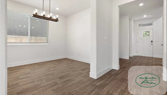 Building Photo - CORNER LOT - Beautiful 5-Bedroom Home for Rent in North Merced!