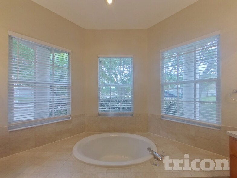 Building Photo - 1507 Yardley Dr