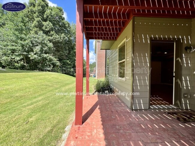 Building Photo - 3080 Whitfield Ave