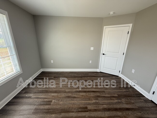 Building Photo - 127 Jess Corby Rd