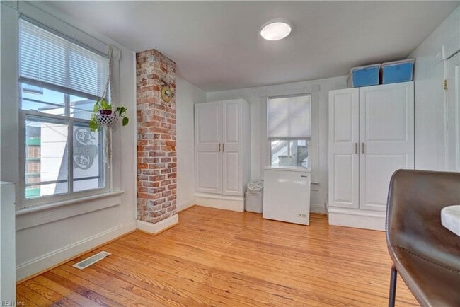 Building Photo - 314 Florida Ave