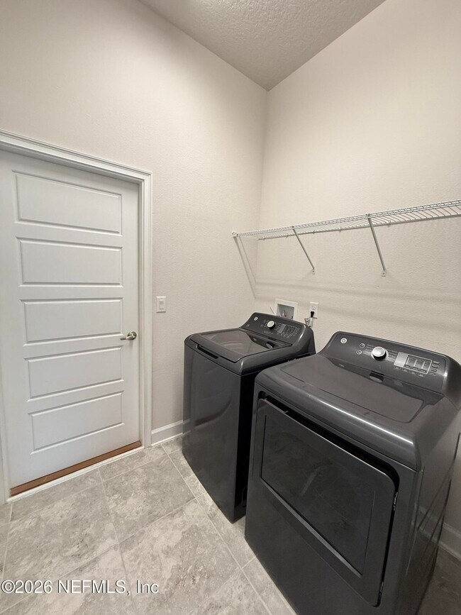 Building Photo - 3223 Winding Crk Pl